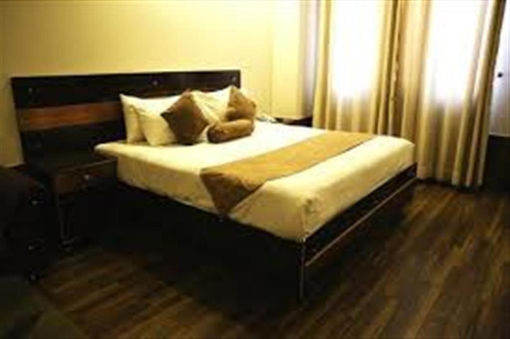 Hotel Marco Polo Lahore Exterior foto